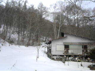長野県菅平高原 ゆたか山荘 西側(坂上) 2026/03/13 10:15
