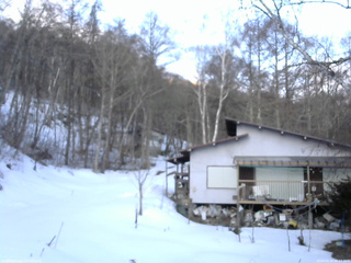 長野県菅平高原 ゆたか山荘 西側(坂上) 2026/03/14 06:15