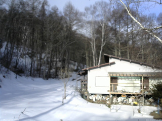 長野県菅平高原 ゆたか山荘 西側(坂上) 2026/03/14 07:15