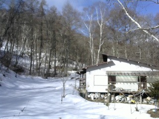 長野県菅平高原 ゆたか山荘 西側(坂上) 2026/03/14 08:45