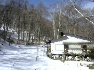 長野県菅平高原 ゆたか山荘 西側(坂上) 2026/03/14 09:15