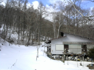 長野県菅平高原 ゆたか山荘 西側(坂上) 2026/03/14 10:00