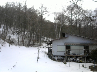 長野県菅平高原 ゆたか山荘 西側(坂上) 2026/03/14 15:30