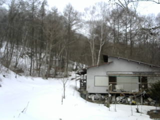長野県菅平高原 ゆたか山荘 西側(坂上) 2026/03/15 08:45