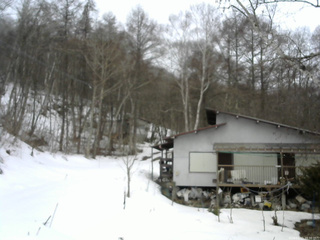 長野県菅平高原 ゆたか山荘 西側(坂上) 2026/03/15 10:30