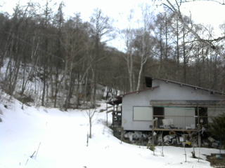 長野県菅平高原 ゆたか山荘 西側(坂上) 2026/03/15 14:00