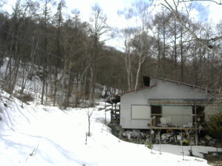 長野県菅平高原 ゆたか山荘 西側(坂上) 2026/03/15 14:30