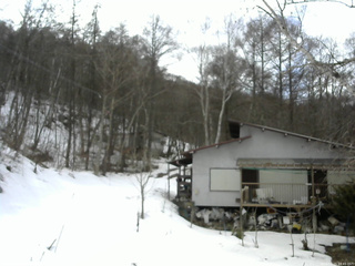 長野県菅平高原 ゆたか山荘 西側(坂上) 2026/03/15 14:45