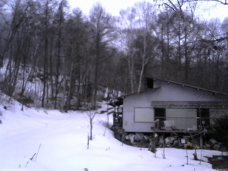 長野県菅平高原 ゆたか山荘 西側(坂上) 2026/03/15 18:00