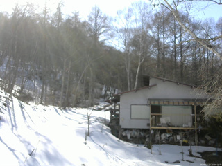 長野県菅平高原 ゆたか山荘 西側(坂上) 2026/03/16 15:00