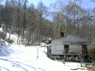 長野県菅平高原 ゆたか山荘 西側(坂上) 2026/03/17 13:15
