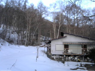 長野県菅平高原 ゆたか山荘 西側(坂上) 2026/03/18 06:00