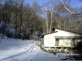 長野県菅平高原 ゆたか山荘 西側(坂上) 2026/03/18 07:00