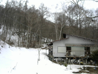 長野県菅平高原 ゆたか山荘 西側(坂上) 2026/03/18 14:30
