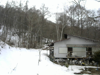 長野県菅平高原 ゆたか山荘 西側(坂上) 2026/03/18 15:00