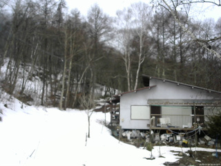 長野県菅平高原 ゆたか山荘 西側(坂上) 2026/03/19 10:30