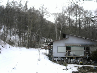 長野県菅平高原 ゆたか山荘 西側(坂上) 2026/03/19 14:45