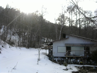 長野県菅平高原 ゆたか山荘 西側(坂上) 2026/03/19 16:00