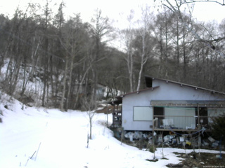 長野県菅平高原 ゆたか山荘 西側(坂上) 2026/03/19 16:45