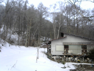 長野県菅平高原 ゆたか山荘 西側(坂上) 2026/03/20 06:30