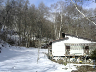 長野県菅平高原 ゆたか山荘 西側(坂上) 2026/03/20 08:15