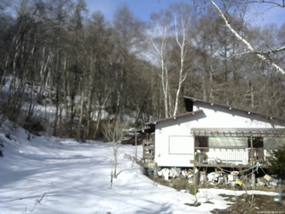 長野県菅平高原 ゆたか山荘 西側(坂上) 2026/03/20 08:30