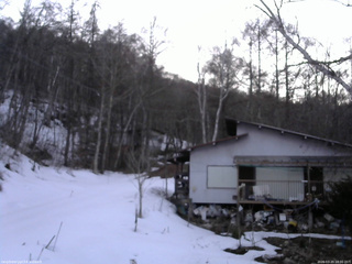 長野県菅平高原 ゆたか山荘 西側(坂上) 2026/03/20 18:00