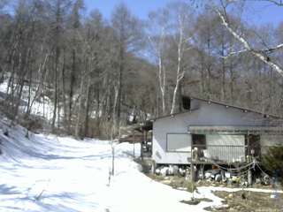 長野県菅平高原 ゆたか山荘 西側(坂上) 2026/03/21 11:00