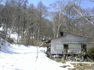 長野県菅平高原 ゆたか山荘 西側(坂上) 2026/03/21 11:30