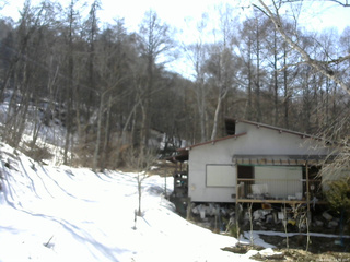 長野県菅平高原 ゆたか山荘 西側(坂上) 2026/03/21 14:30