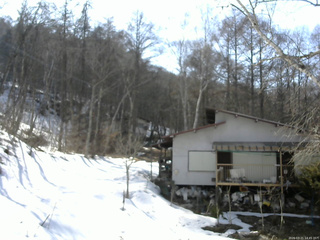 長野県菅平高原 ゆたか山荘 西側(坂上) 2026/03/21 14:45