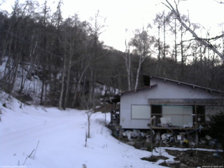 長野県菅平高原 ゆたか山荘 西側(坂上) 2026/03/21 18:00