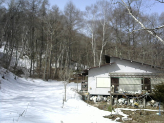 長野県菅平高原 ゆたか山荘 西側(坂上) 2026/03/22 09:45