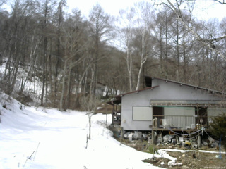 長野県菅平高原 ゆたか山荘 西側(坂上) 2026/03/22 11:30