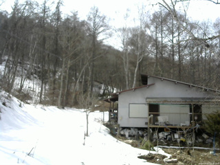 長野県菅平高原 ゆたか山荘 西側(坂上) 2026/03/22 13:30