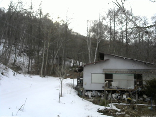 長野県菅平高原 ゆたか山荘 西側(坂上) 2026/03/22 16:15