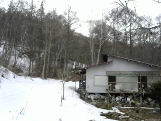 長野県菅平高原 ゆたか山荘 西側(坂上) 2026/03/22 16:45