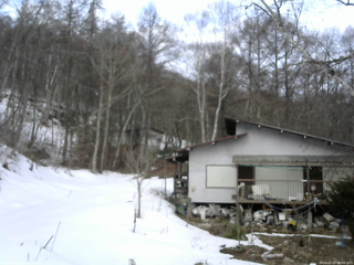長野県菅平高原 ゆたか山荘 西側(坂上) 2026/03/23 06:45