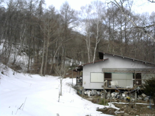 長野県菅平高原 ゆたか山荘 西側(坂上) 2026/03/23 08:15