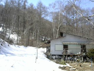 長野県菅平高原 ゆたか山荘 西側(坂上) 2026/03/23 11:45