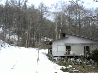 長野県菅平高原 ゆたか山荘 西側(坂上) 2026/03/23 16:15