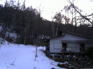 長野県菅平高原 ゆたか山荘 西側(坂上) 2026/03/23 18:15
