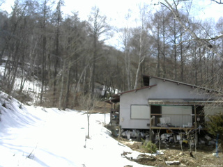 長野県菅平高原 ゆたか山荘 西側(坂上) 2026/03/24 13:15