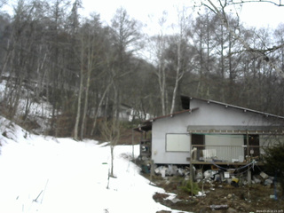 長野県菅平高原 ゆたか山荘 西側(坂上) 2026/03/25 15:15