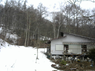 長野県菅平高原 ゆたか山荘 西側(坂上) 2026/03/25 16:00