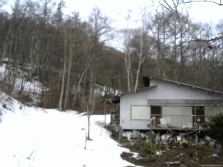 長野県菅平高原 ゆたか山荘 西側(坂上) 2026/03/26 06:30