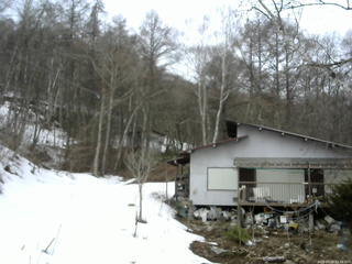 長野県菅平高原 ゆたか山荘 西側(坂上) 2026/03/26 11:30