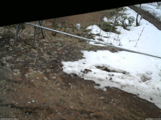 長野県菅平高原 ゆたか山荘 駐車場 2026/03/26 12:15