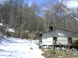 長野県菅平高原 ゆたか山荘 西側(坂上) 2026/03/27 10:30