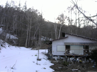 長野県菅平高原 ゆたか山荘 西側(坂上) 2026/03/27 17:15